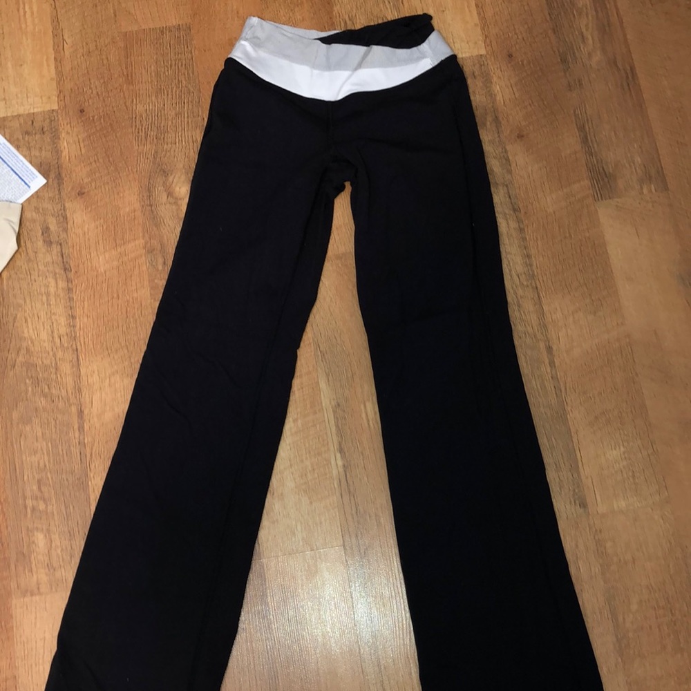 Lululemon yoga pants